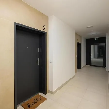 Apartment, Rewal *